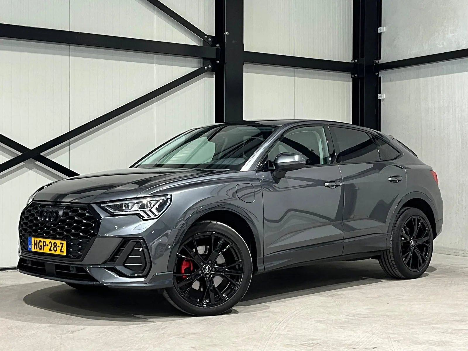Audi Q3 Sportback (2021) — foto 1