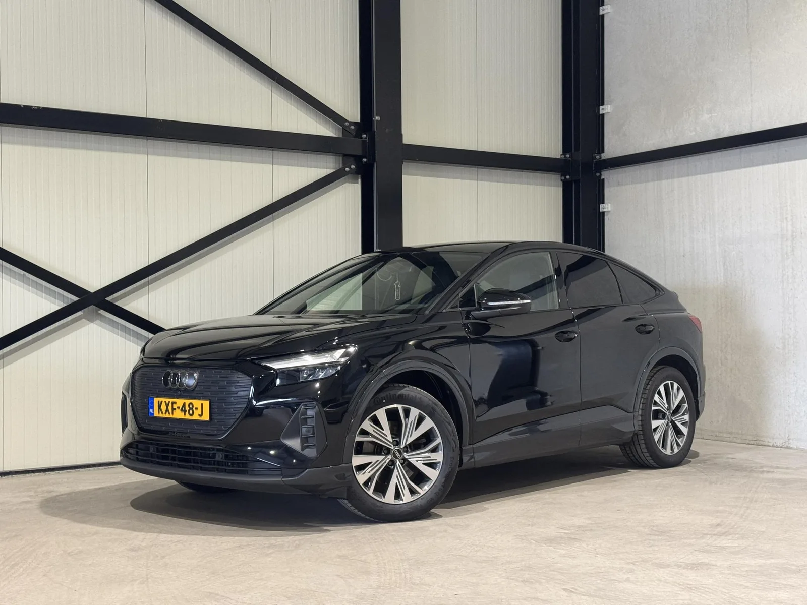 Audi Q4 e-tron (2022) — foto 1