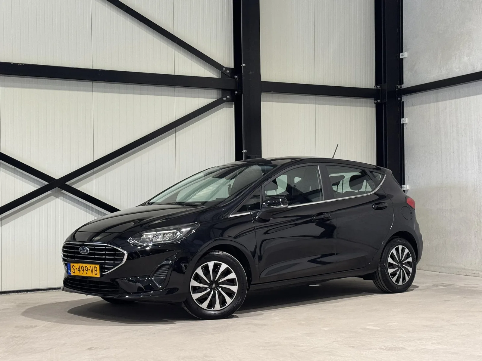 Ford Fiesta (2023) — foto 1
