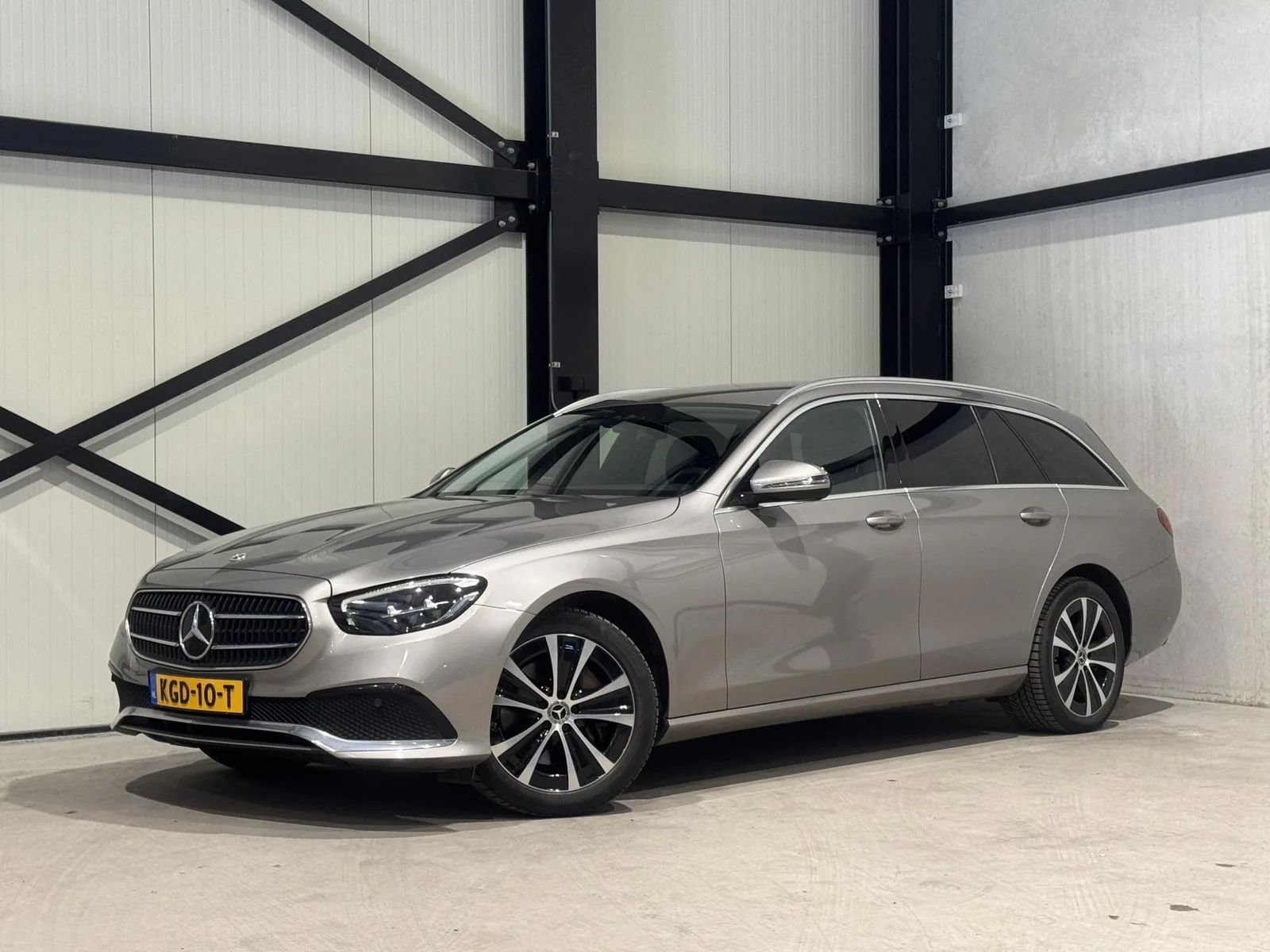 Mercedes-Benz E-Klasse (2021) — foto 1