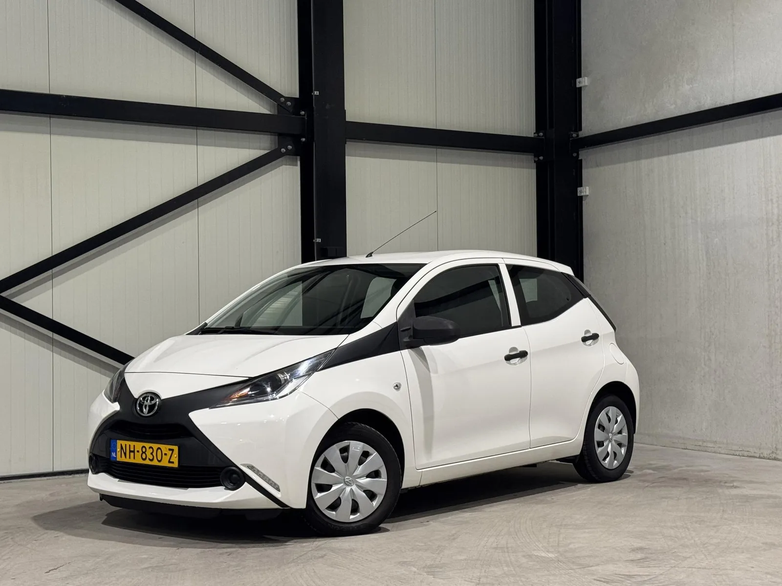 Toyota Aygo (2017) — foto 1