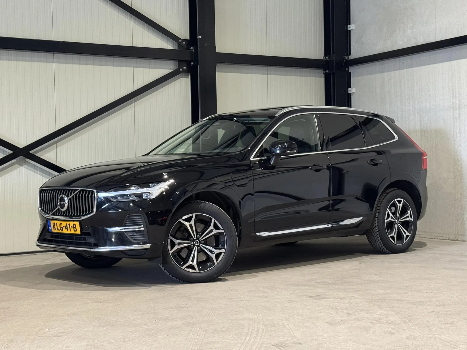 Volvo XC60 (2021) — foto 1