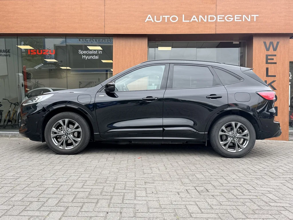 Ford Kuga (2021) — foto 1