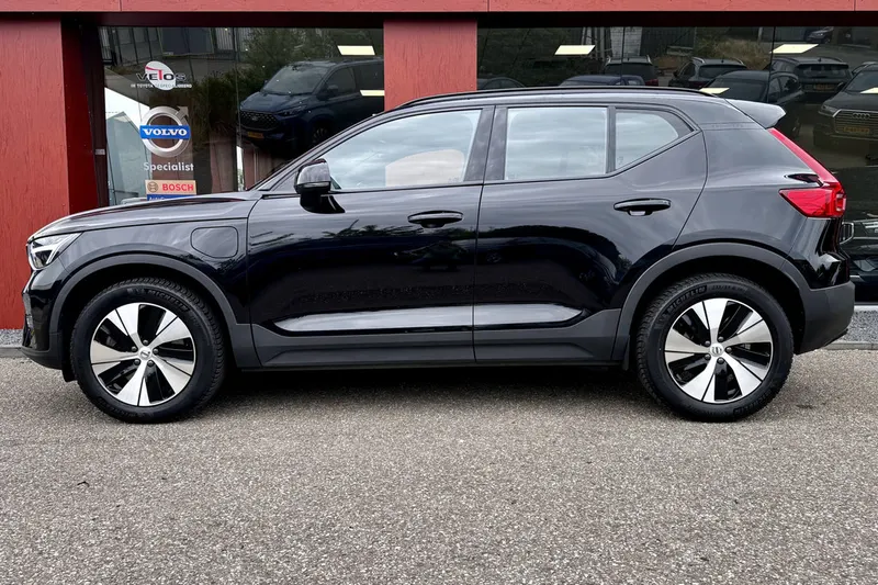 Volvo XC40 (2022)