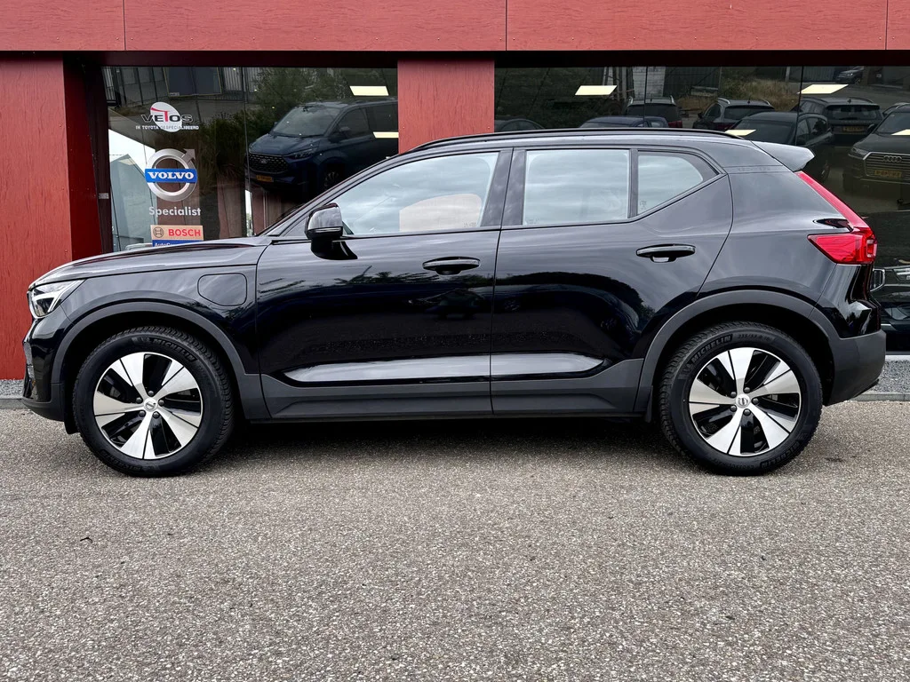 Volvo XC40 (2022) — foto 1