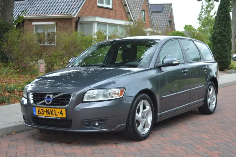 Volvo V50 (2010)