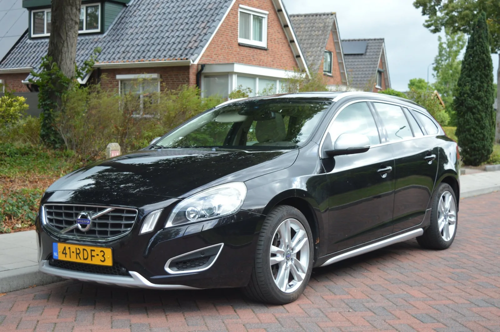 Volvo V60 (2011) — foto 1