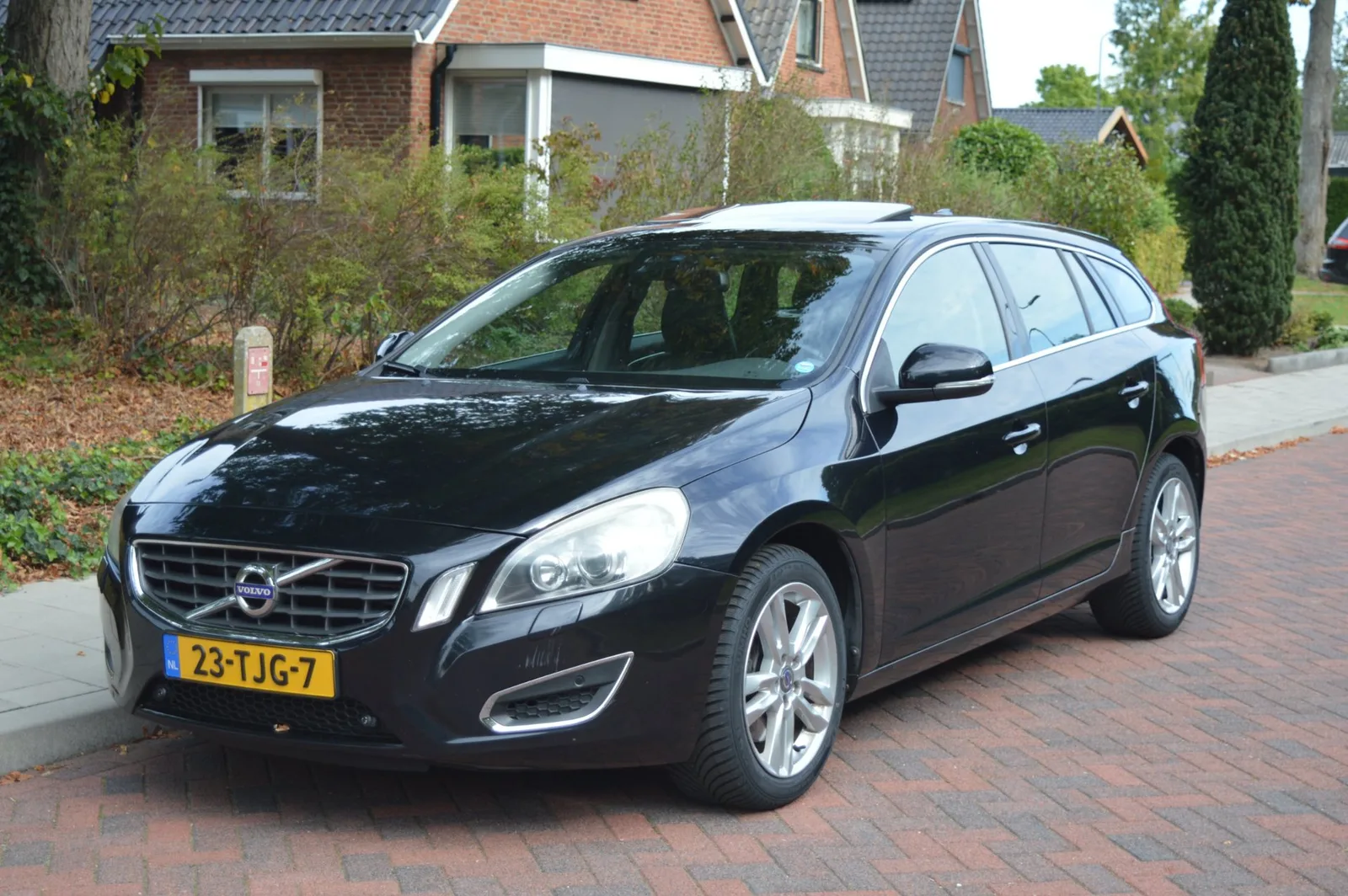 Volvo V60 (2011) — foto 1