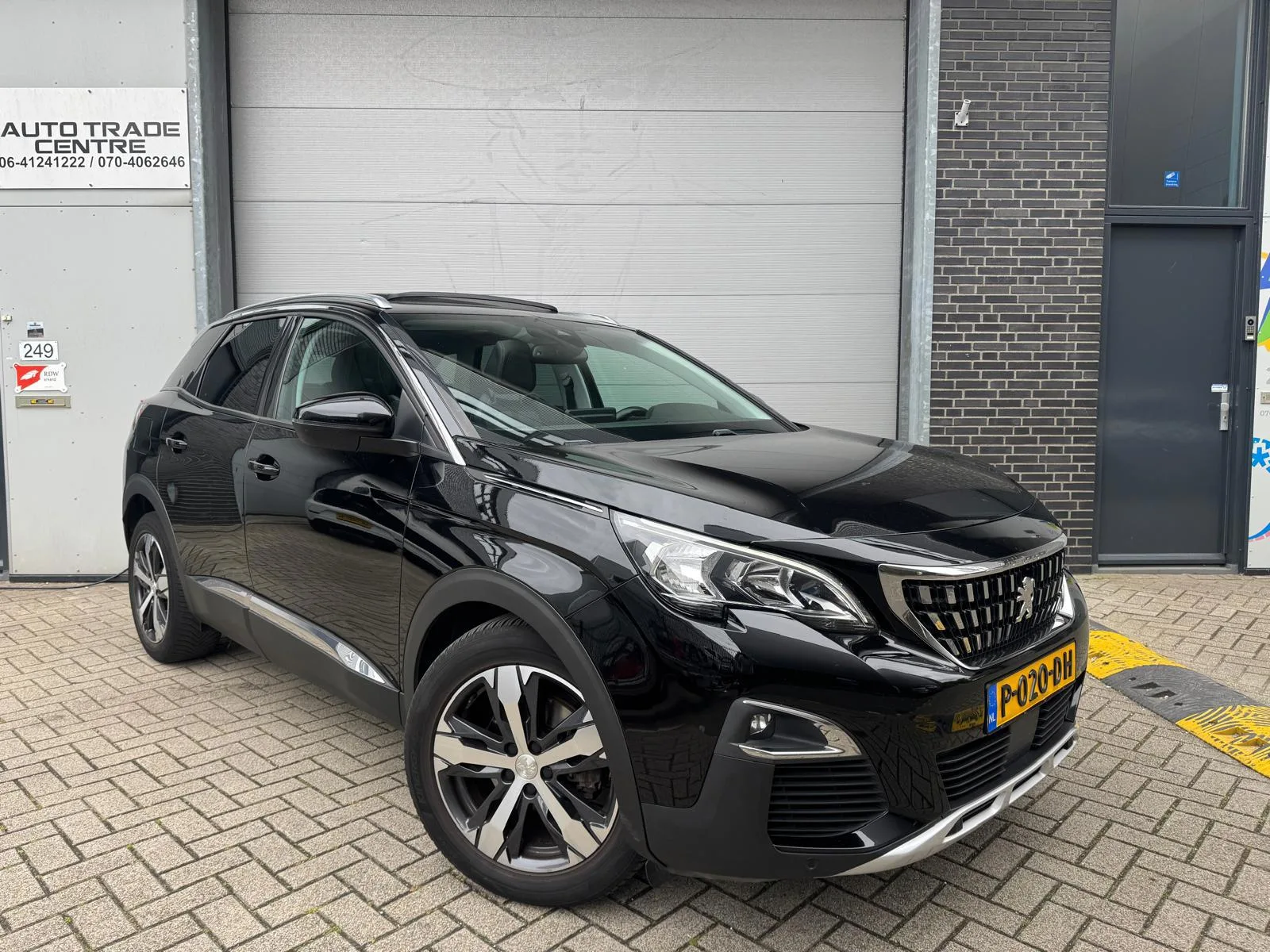 Peugeot 3008 (2017) — foto 1