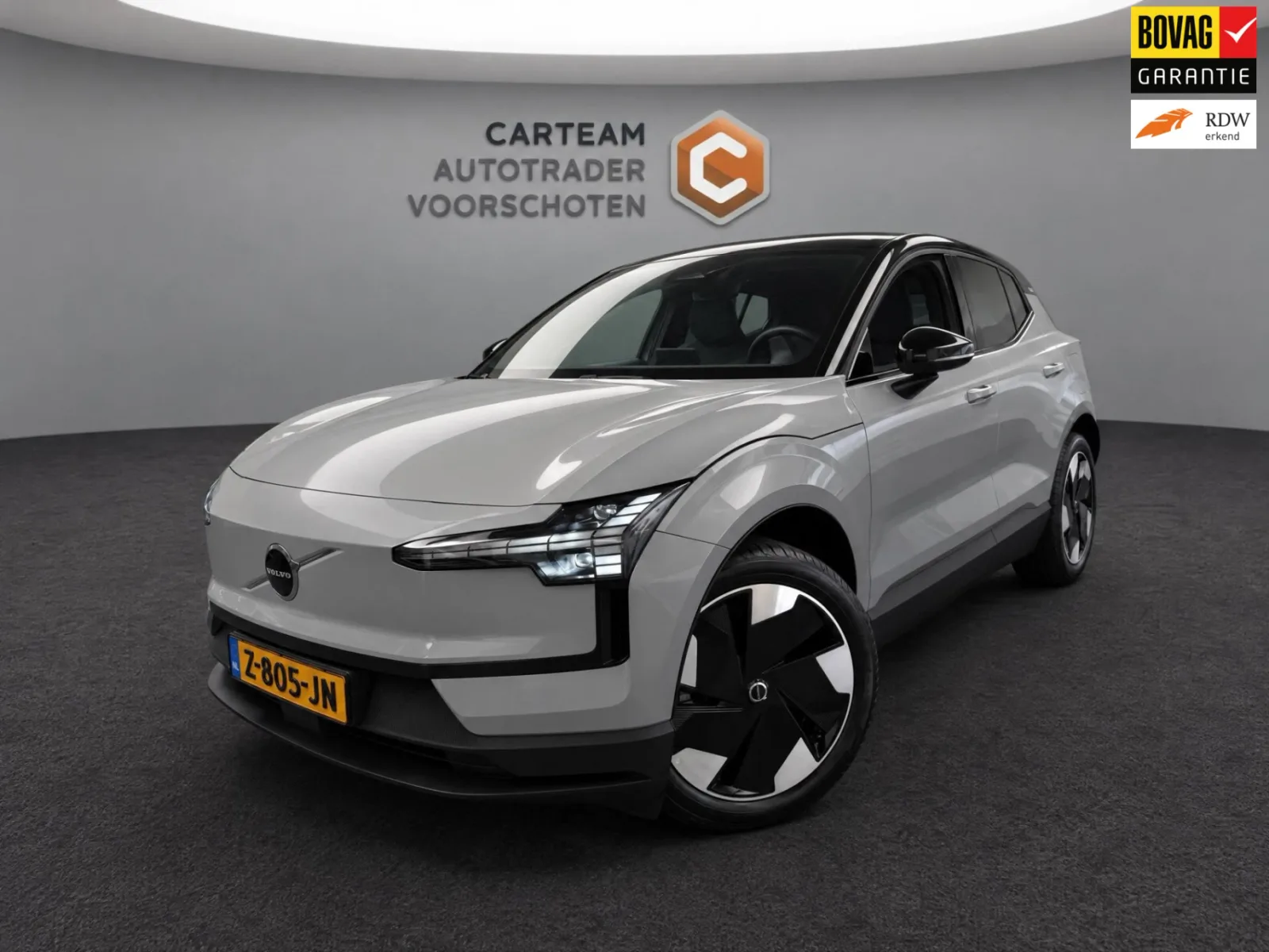 Volvo EX30 (2024) — foto 1