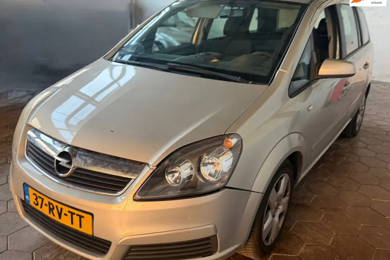 Opel Zafira (2005)