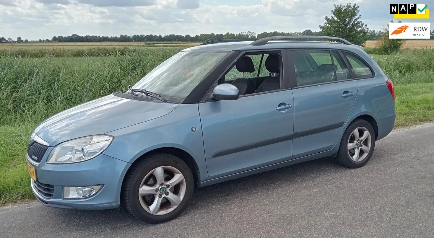 Škoda Fabia (2011) — foto 1