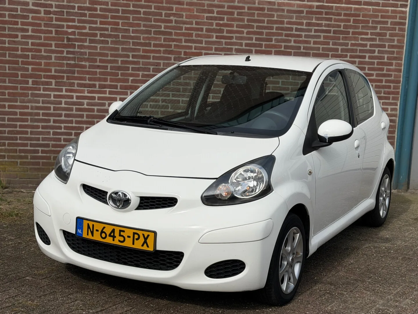 Toyota Aygo (2009) — foto 1