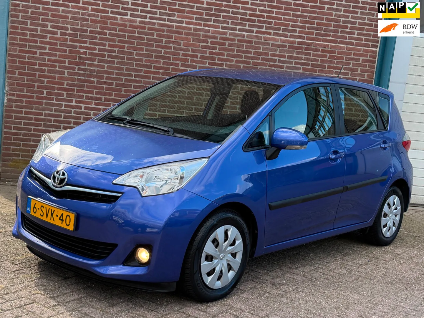 Toyota Verso S (2014) — foto 1