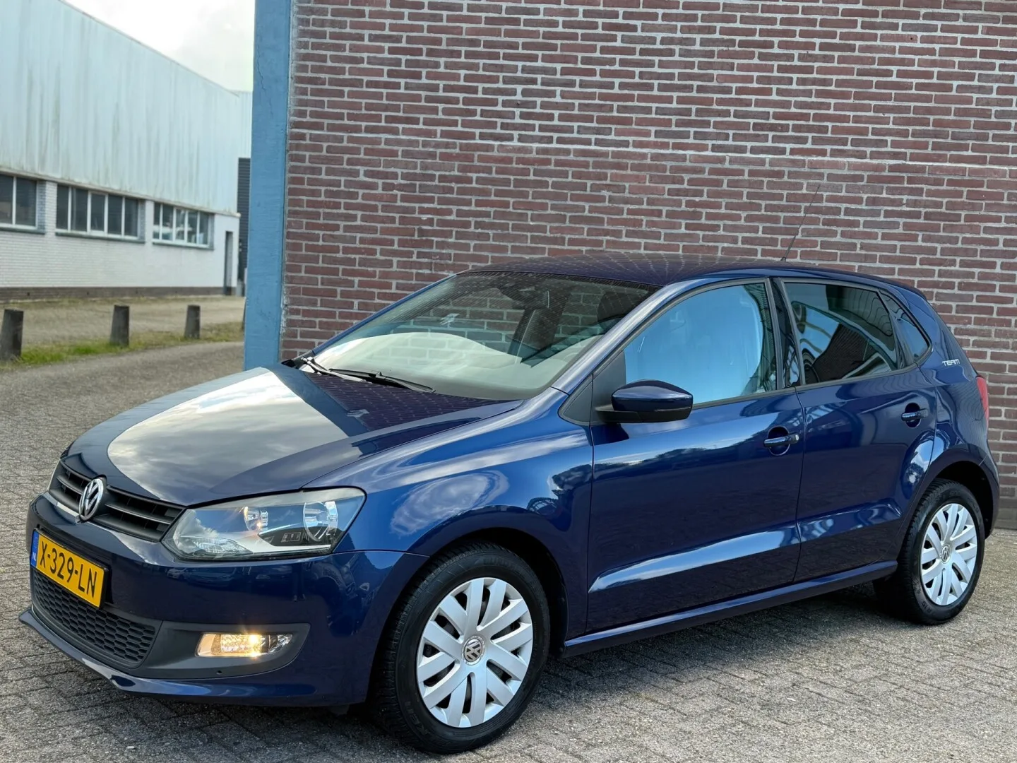 Volkswagen Polo (2011) — foto 1