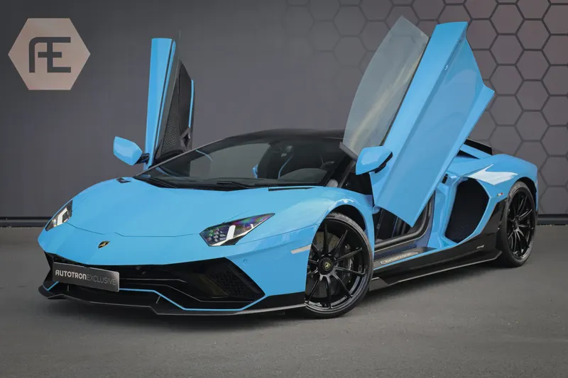 Lamborghini Aventador (2023)