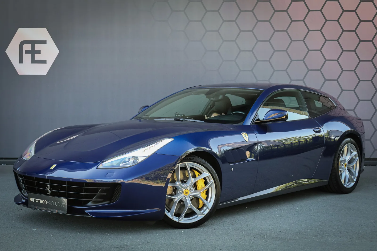 Ferrari GTC4 Lusso (2017) — foto 1