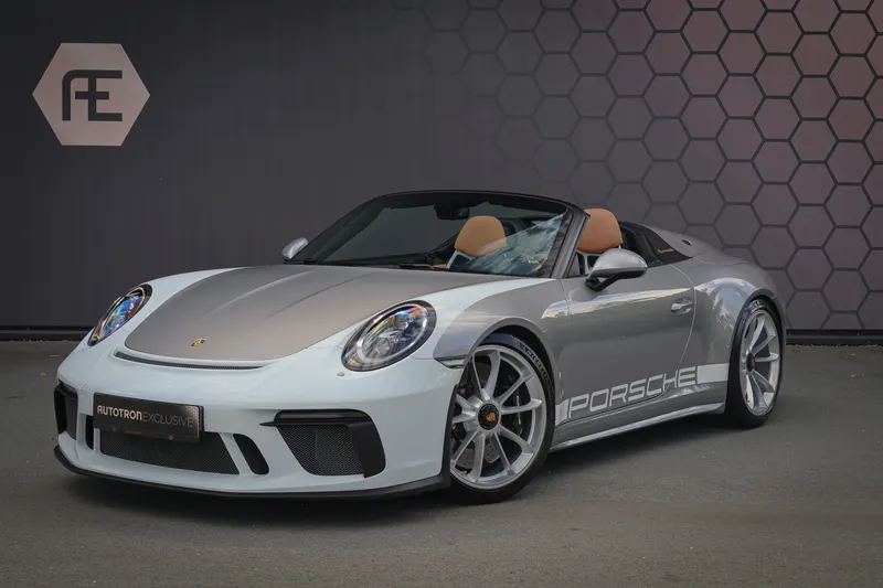 Porsche 911 (2019)