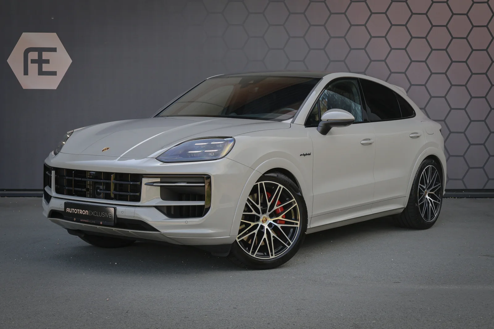 Porsche Cayenne Coupé (2024) — foto 1
