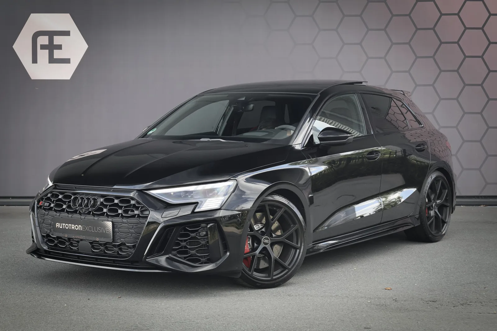 Audi RS 3 (2024) — foto 1