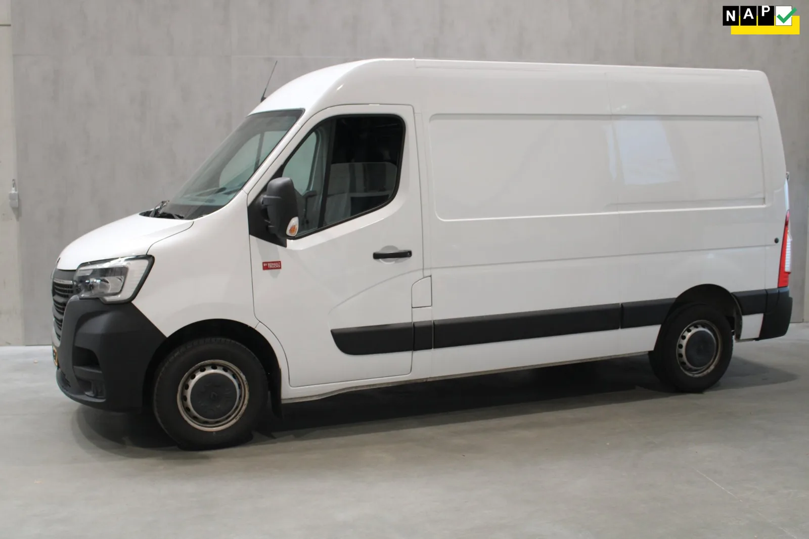 Renault Master (2022) — foto 1