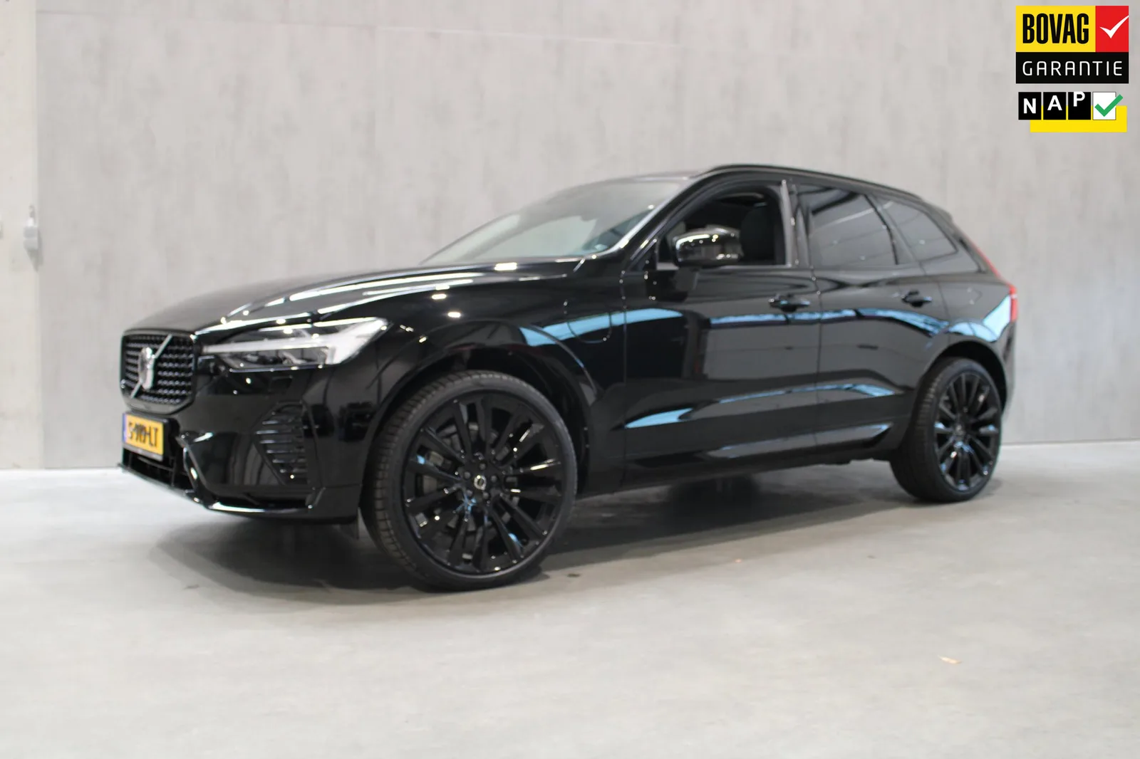 Volvo XC60 (2023) — foto 1