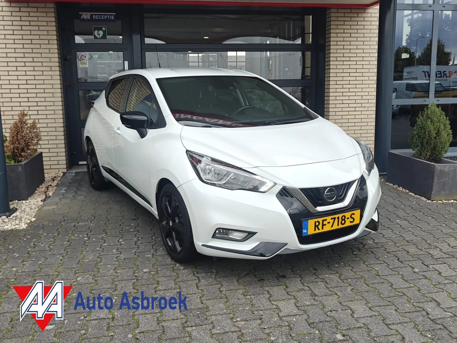 Nissan Micra (2017) — foto 1