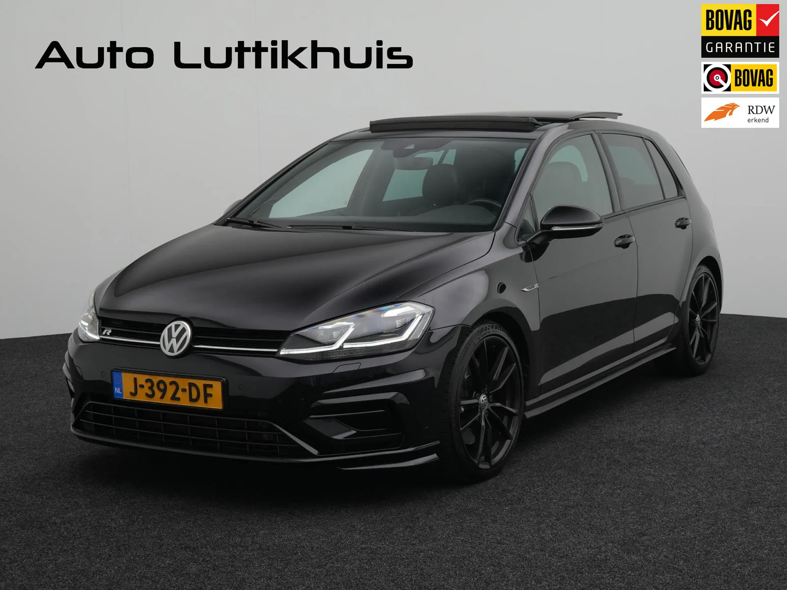 Volkswagen Golf (2019) — foto 1