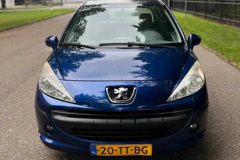 Peugeot 207 (2007)