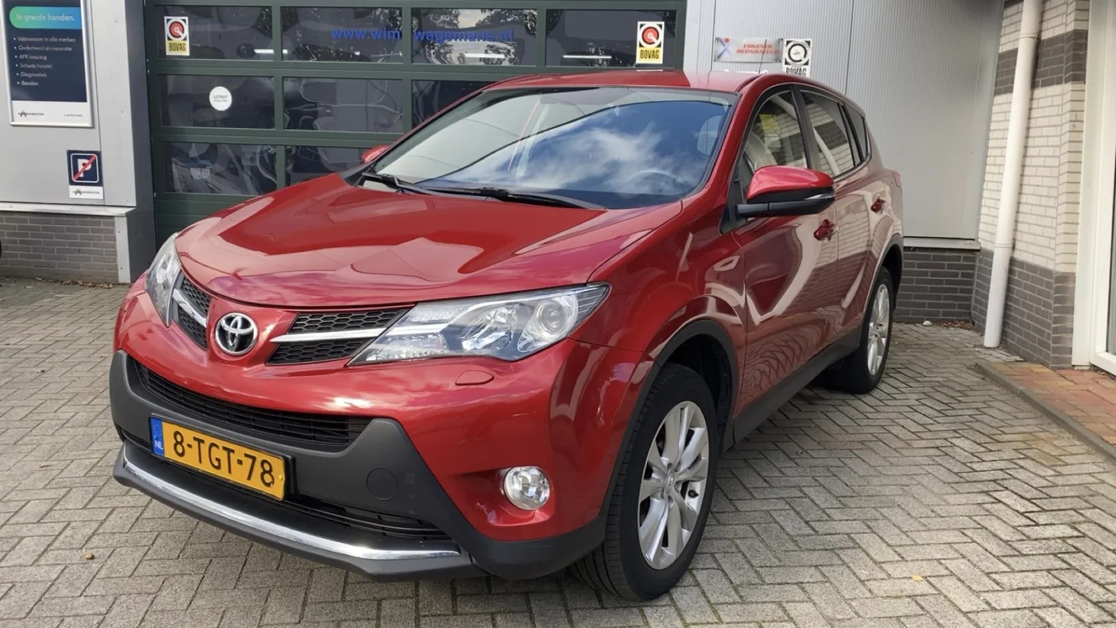 Toyota RAV4 (2014) — foto 1