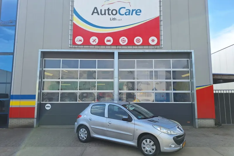 Peugeot 206 (2011)