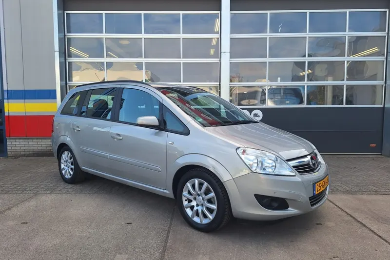 Opel Zafira (2008)