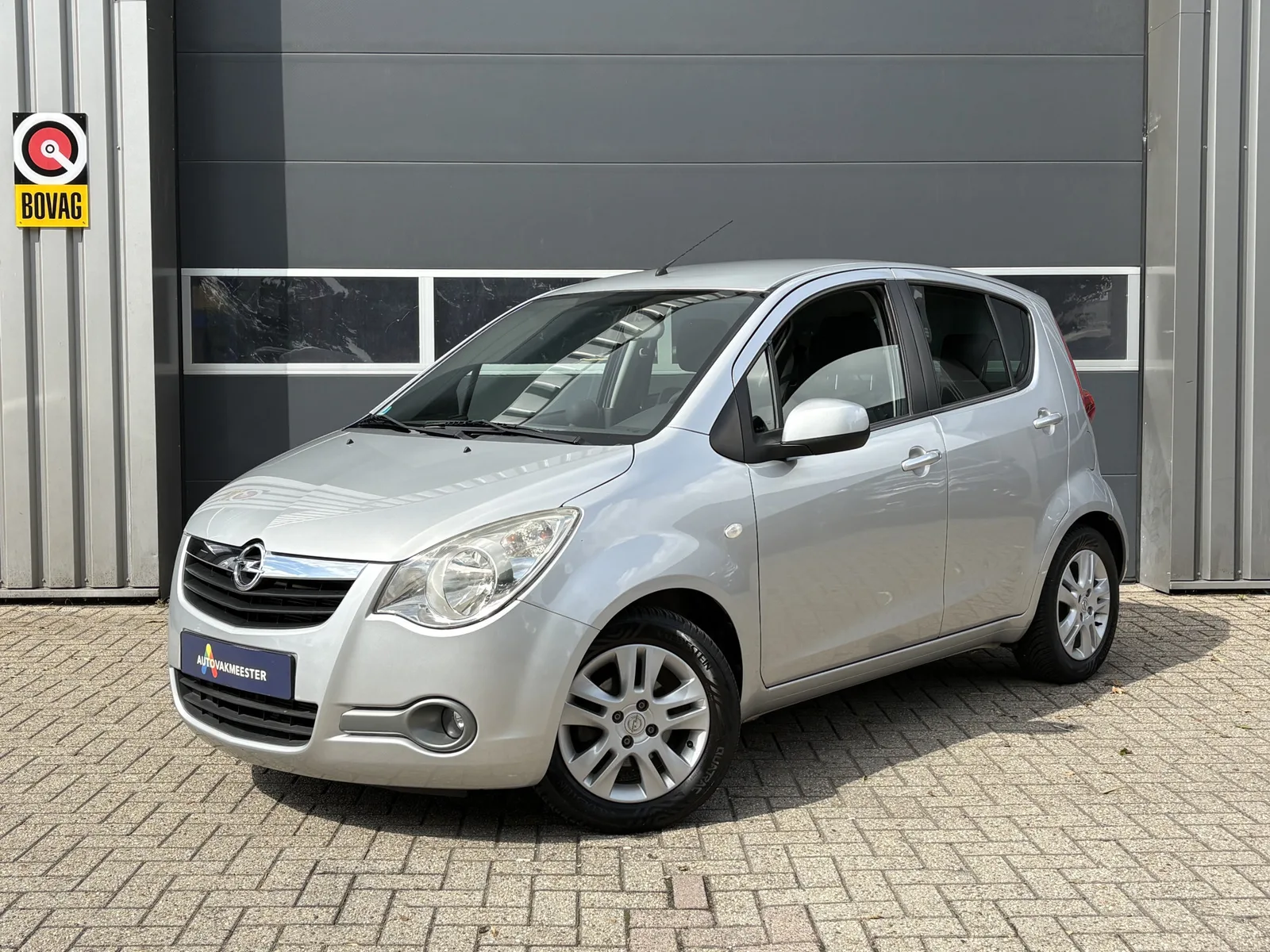 Opel Agila (2012) — foto 1