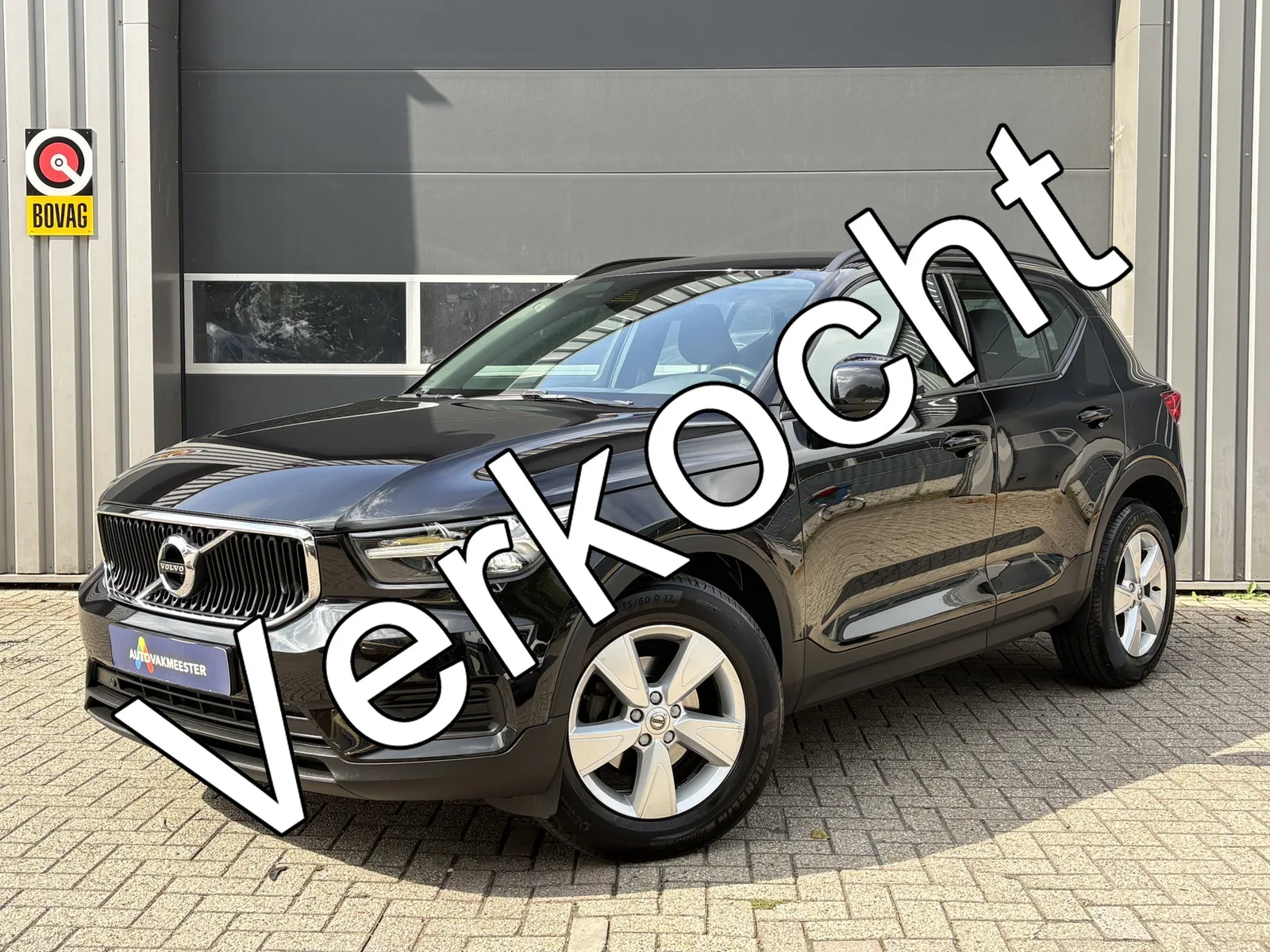Volvo XC40 (2021) — foto 1