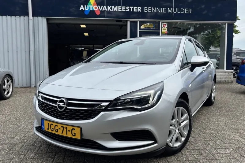 Opel Astra (2019)
