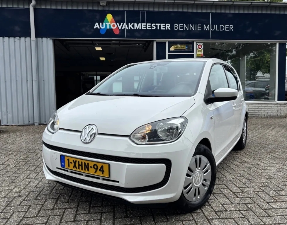 Volkswagen Up! (2014) — foto 1