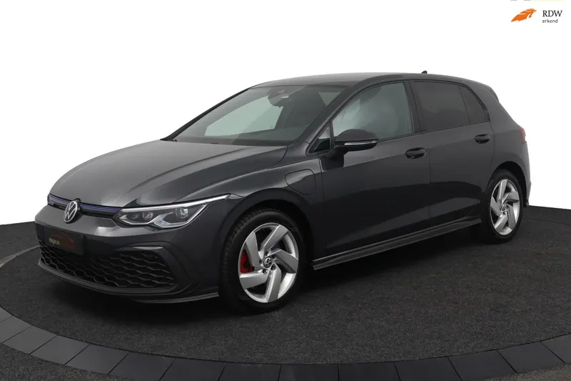 Volkswagen Golf (2021)
