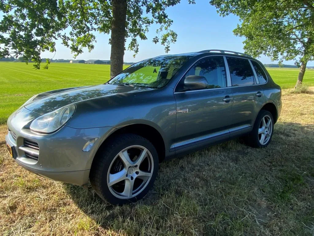 Porsche Cayenne (2005) — foto 1