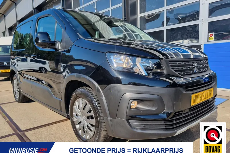 Peugeot e-Rifter (2022)