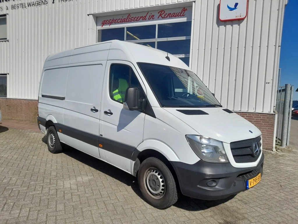 Mercedes-Benz Sprinter (2014) — foto 1