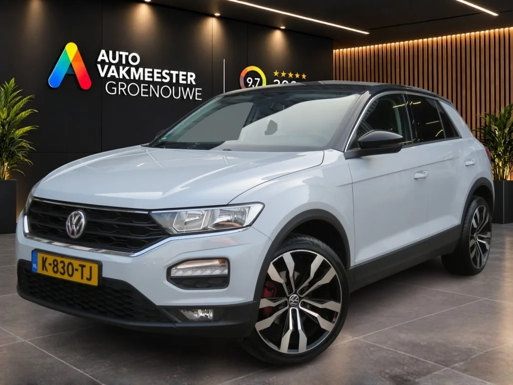 Volkswagen T-Roc (2019) — foto 1