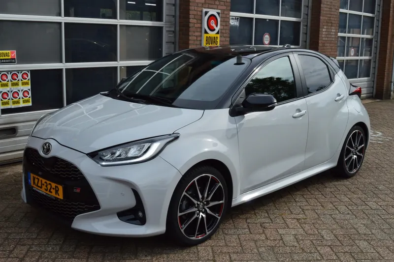 Toyota Yaris (2023)