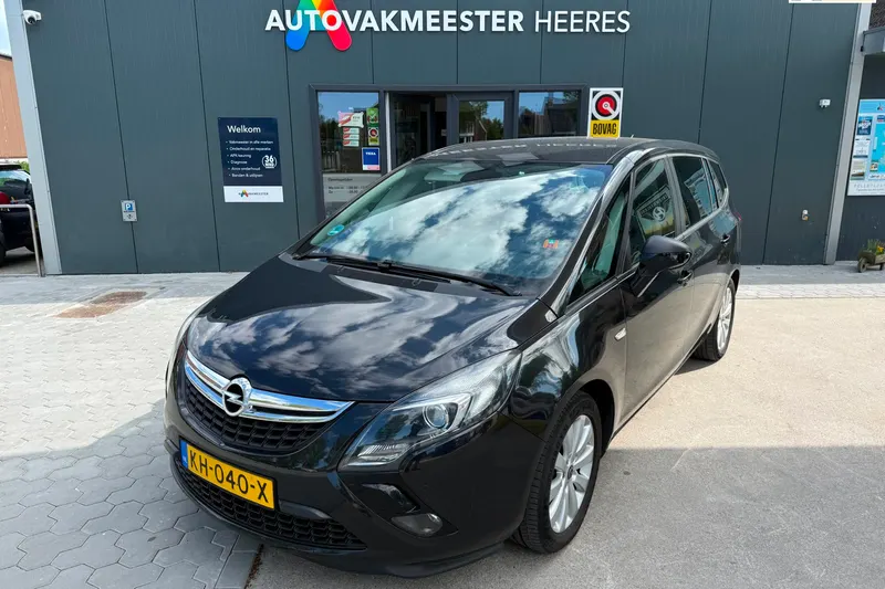 Opel Zafira (2015)