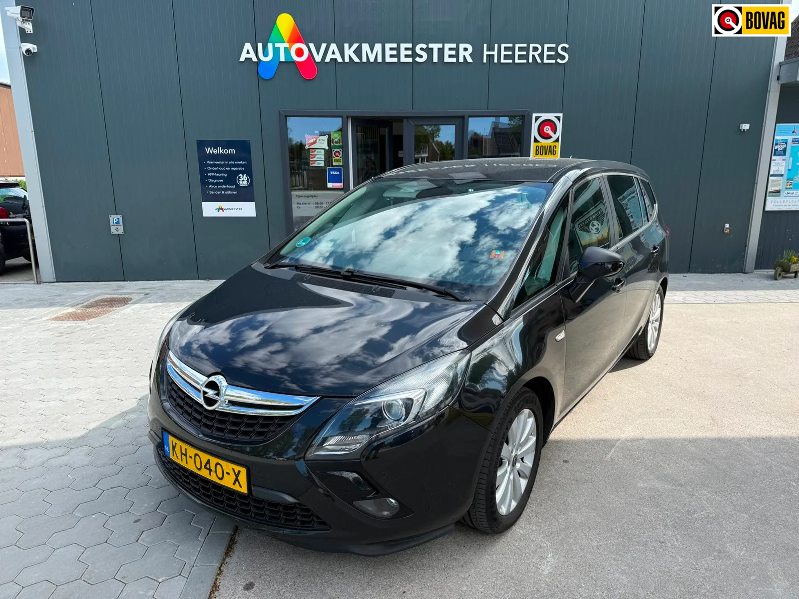 Opel Zafira (2015) — foto 1