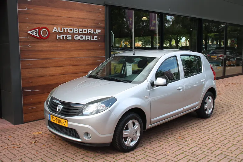 Dacia Sandero (2011)