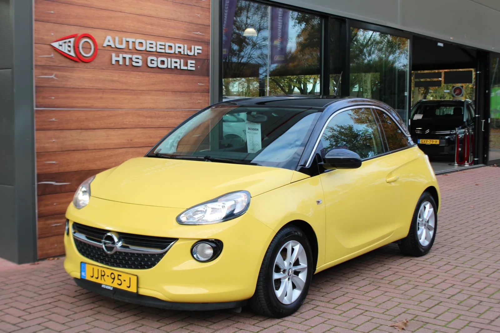 Opel Adam (2015) — foto 1