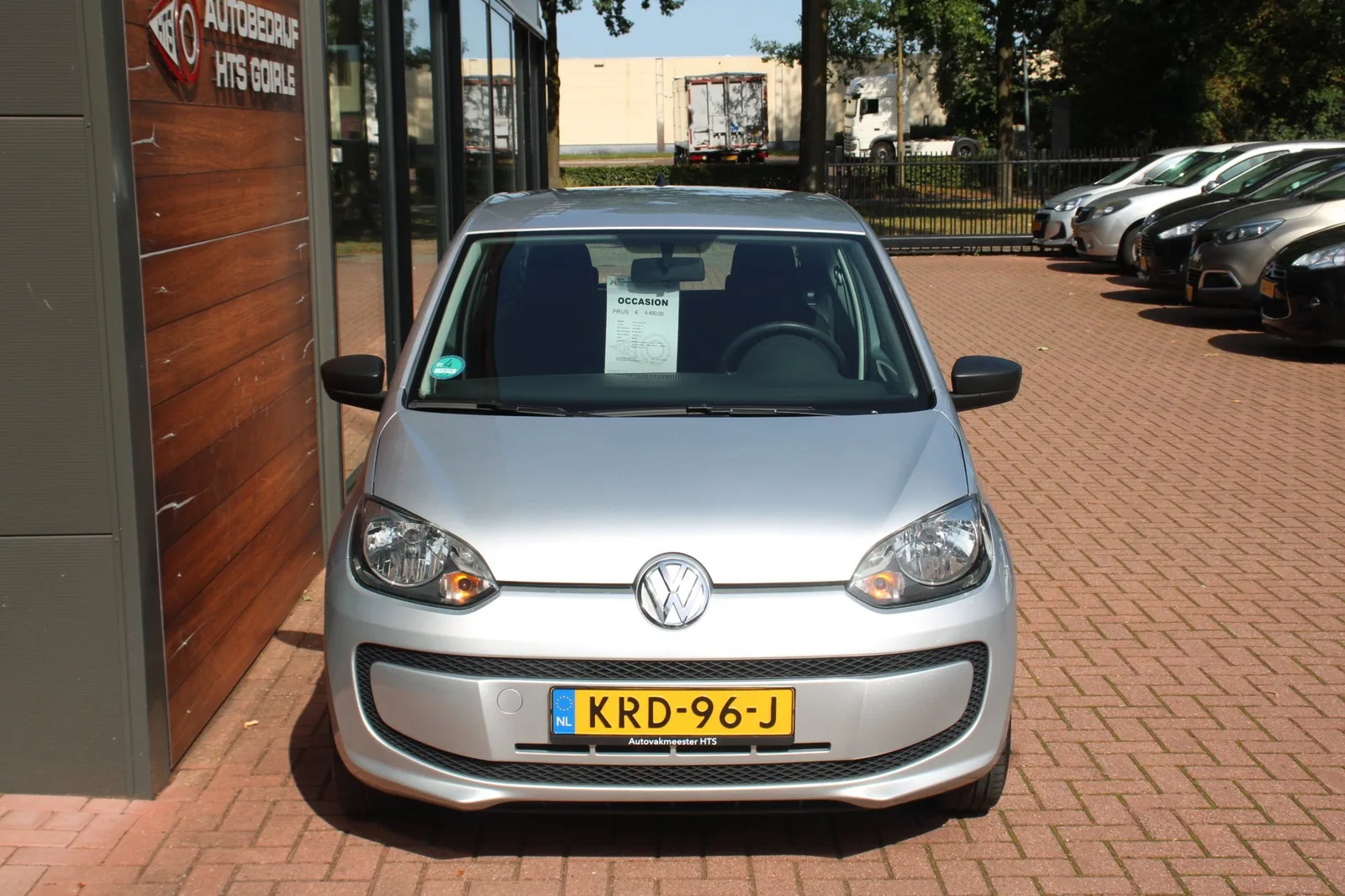 Volkswagen Up! (2012) — foto 1