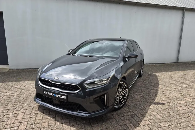 Kia ProCeed (2021)