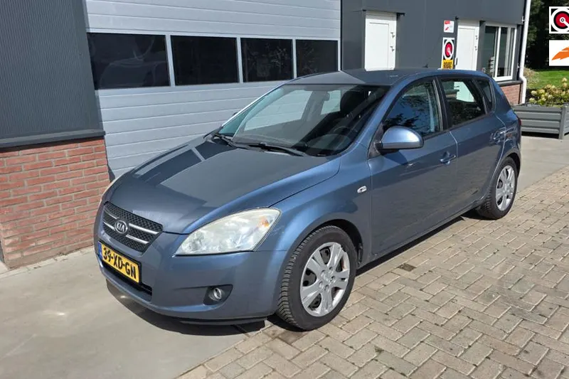 Kia Ceed (2007)