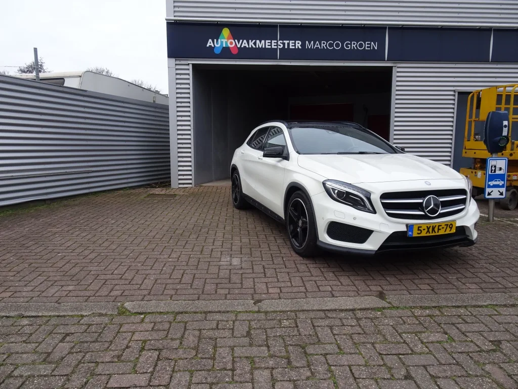 Mercedes-Benz GLA-Klasse (2014) — foto 1